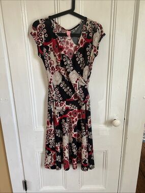 Floral Wrap-Style Midi Dress in Black, Red & Cream